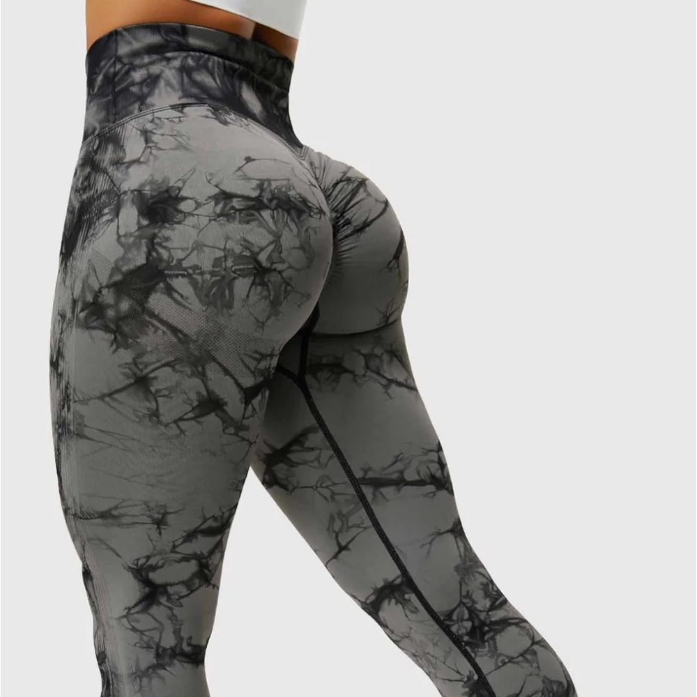 Stylish Gray Marble Leggings